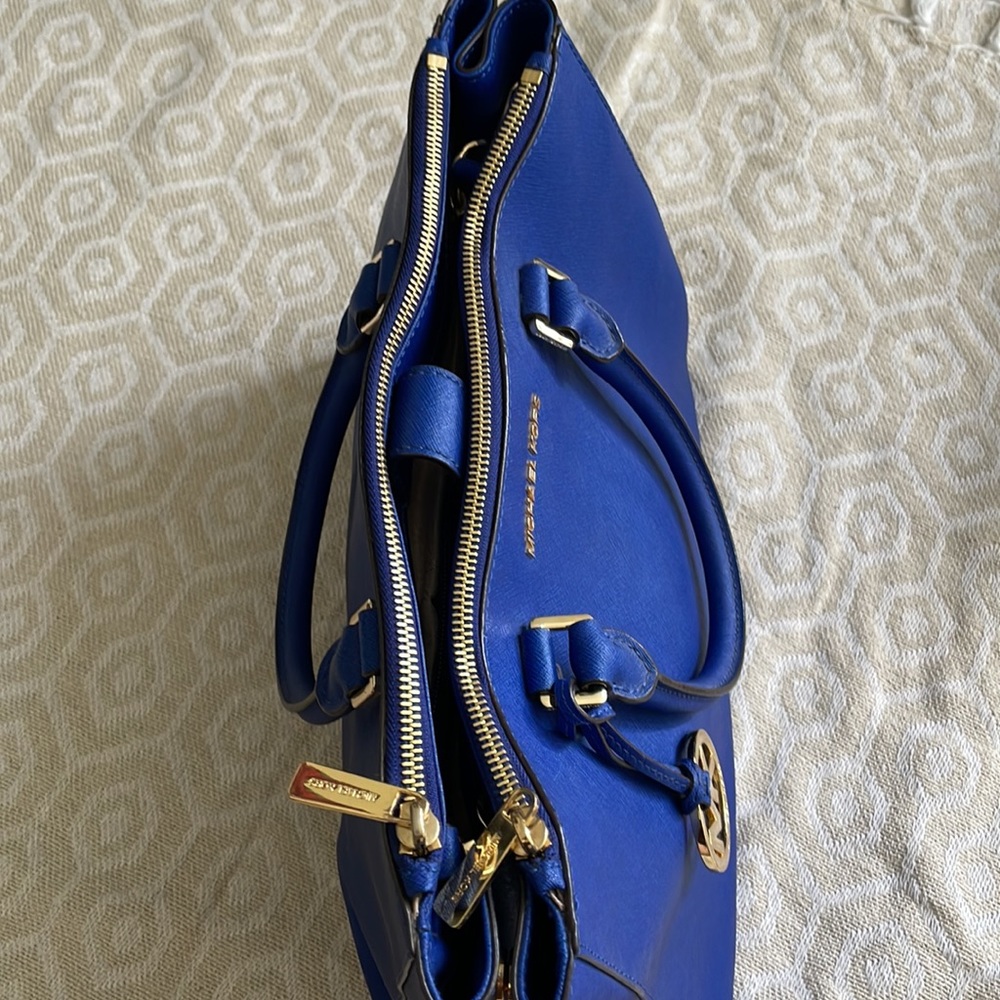 MICHAEL KORS SUTTON SAFFIANO LEATHER LARGE SATCHEL (Sapphire Blue) - Picture 4 of 9